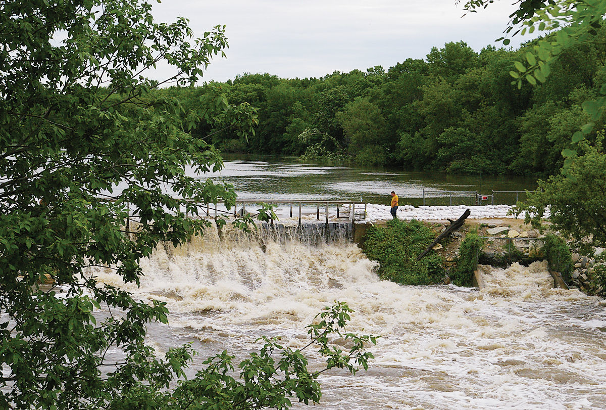 061418-ctzn-news-flood065